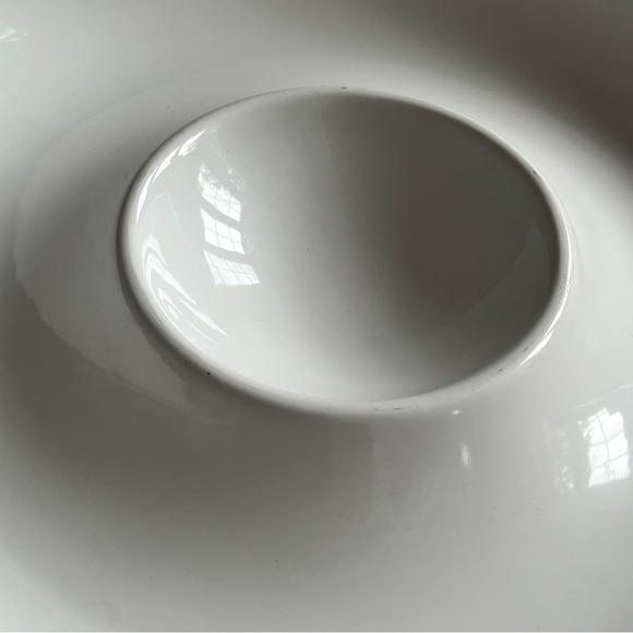 Crate&Barrel Round Chip and Dip Serving Dish Ceramic Bright White Porcelain Bowl - Picture 5 of 6